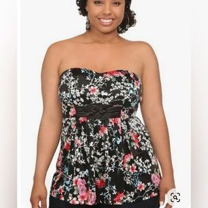 Torrid Black Floral Strapless Top Size 1